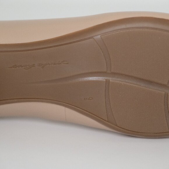 Easy Spirit Caldise Leather Low Heel Dress Shoes in Lite Latte Tan - Picture 9 of 16